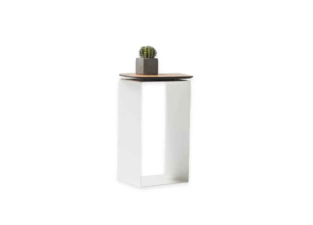 Petunia Side Table